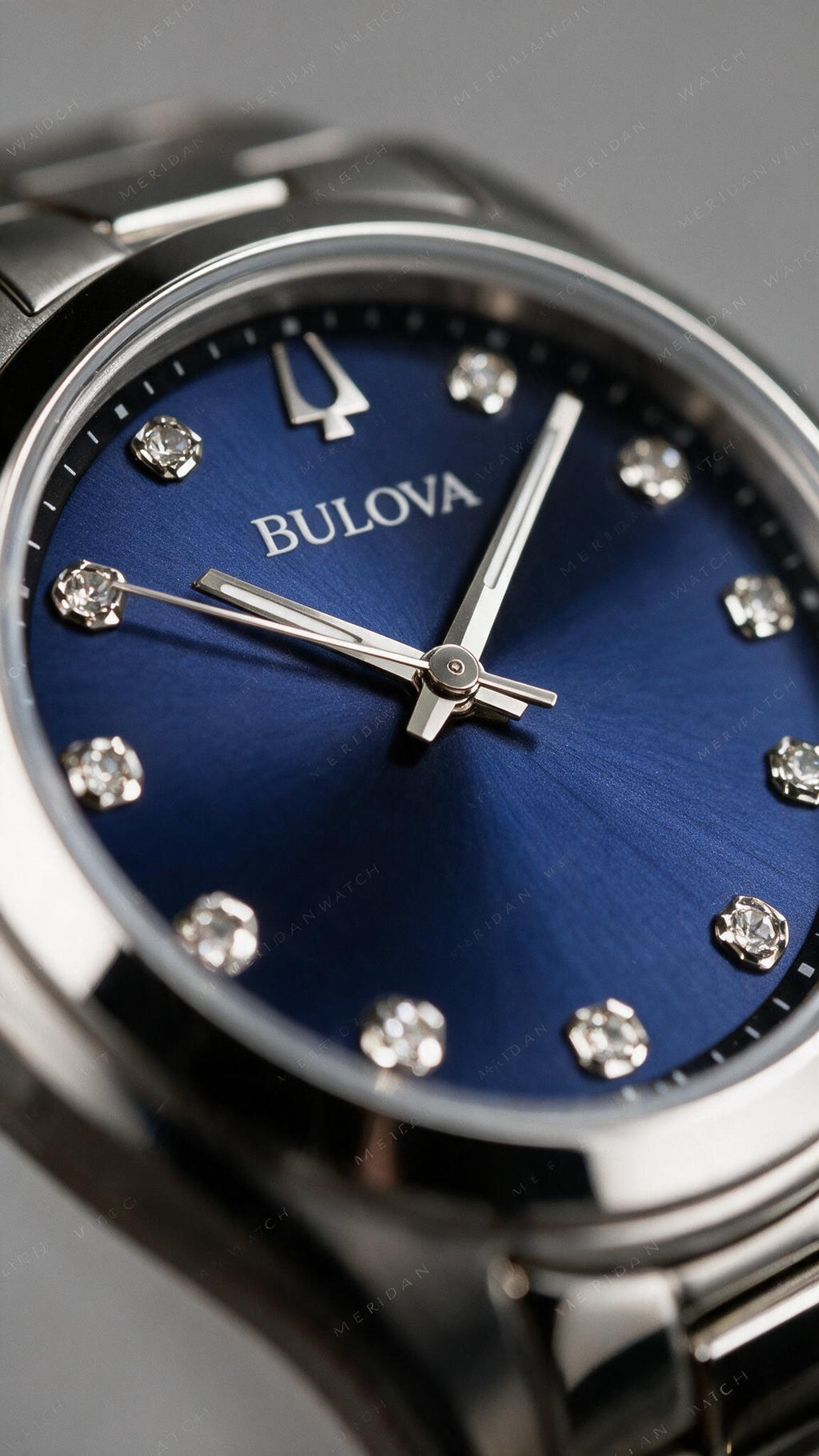 Reloj Bulova Surveyor Diamantes Azul Plateado 31mm | Mujer