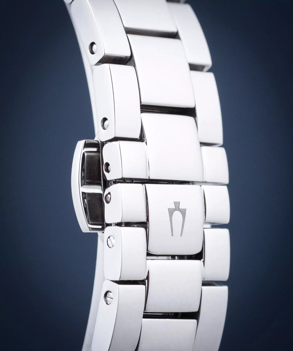 Reloj Bulova Surveyor Diamantes Azul Plateado 31mm | Mujer