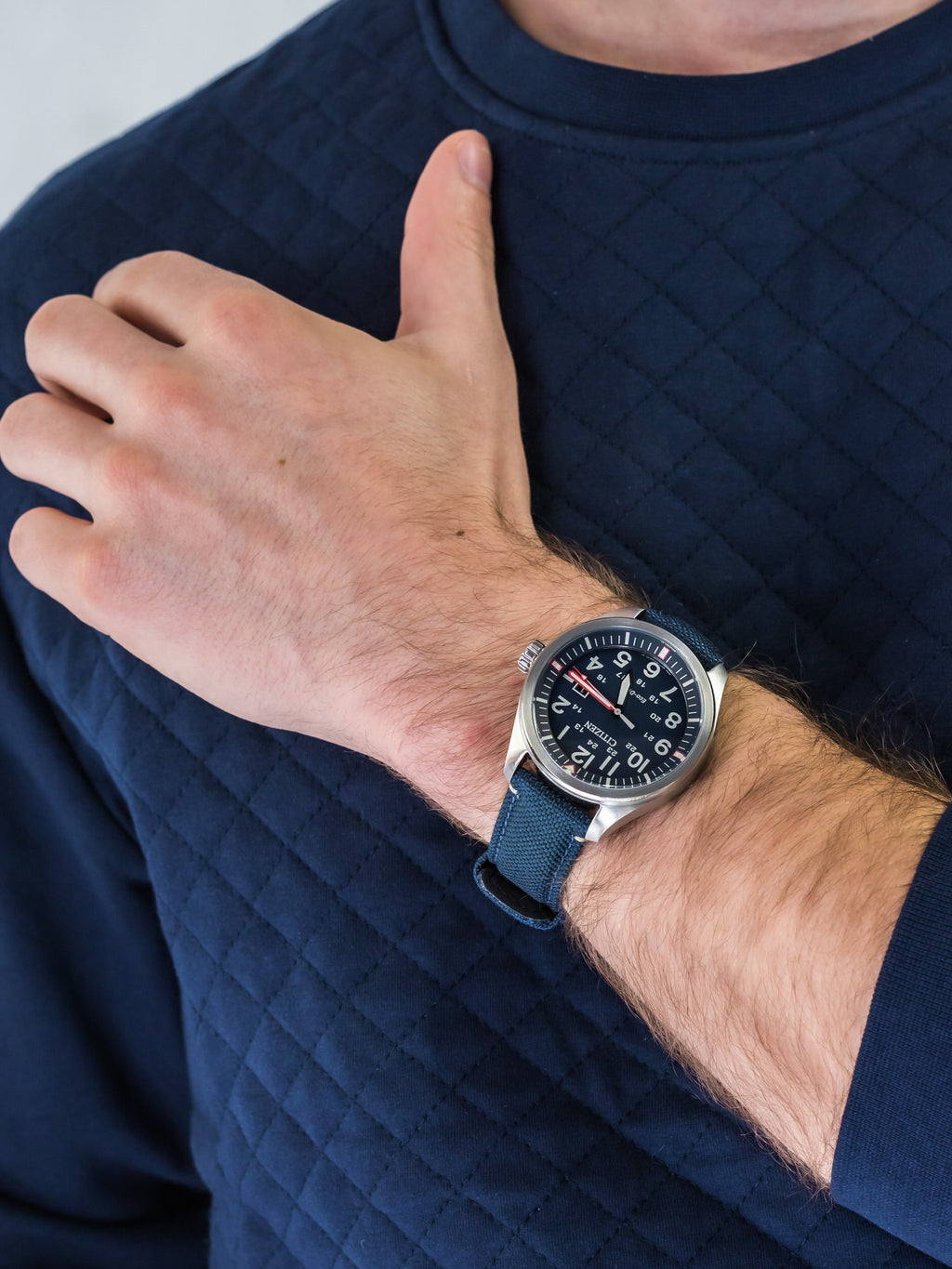 Citizen Eco-Drive AW5000-16L — Solar Azul Navy 42.5mm | Hombre