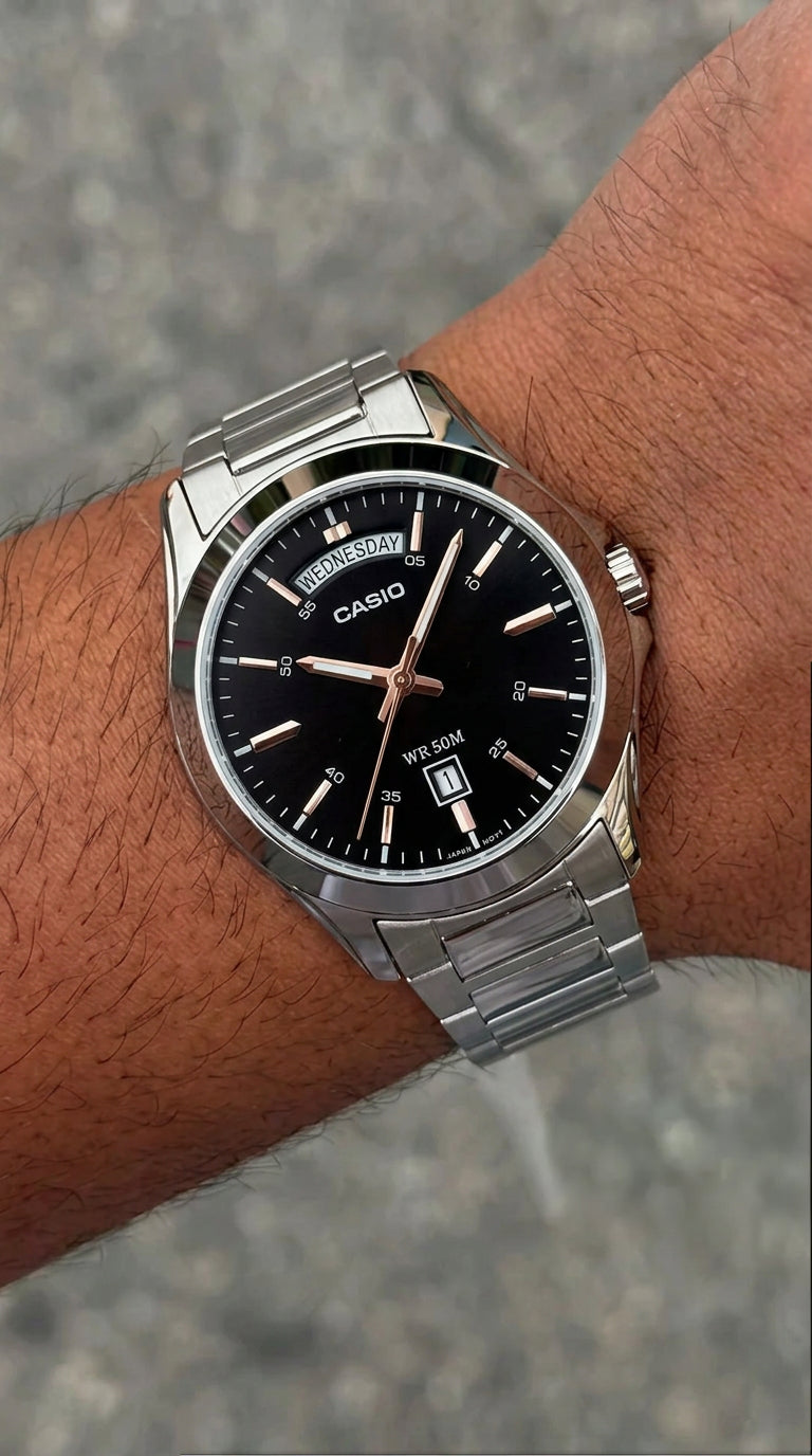 Casio MTP-1370D-1A2DF — Acero Negro Oro Rosa 45mm | Hombre