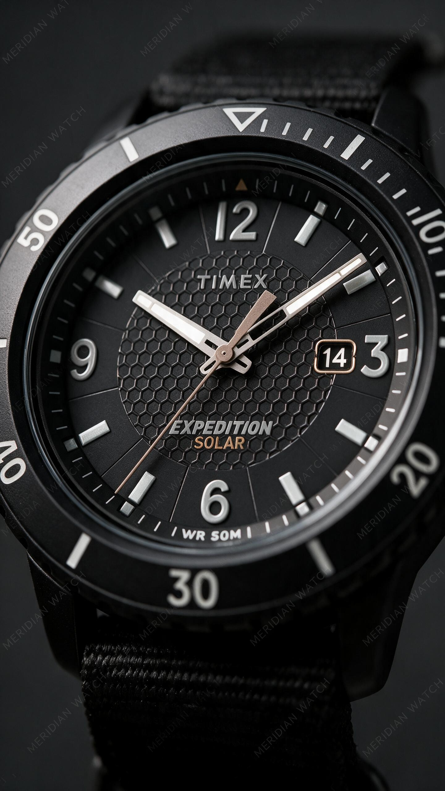 Reloj Timex Expedition Solar Negro Nylon 44mm | Hombre