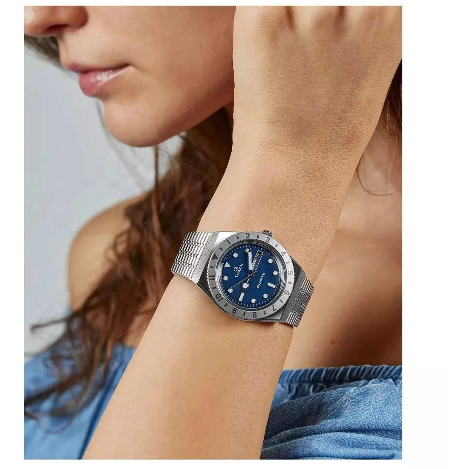 Reloj Timex Q Quartz Mujer Azul Acero Inoxidable Brazalete TW2U95500